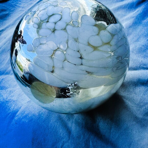 Hand-blown silver glass, milk spots. 5" tall. - Picture 3 of 5